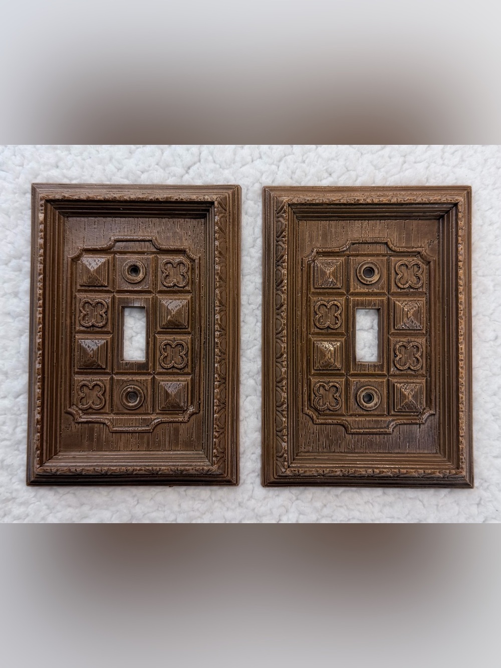 (VTG) AMERTAC • 2-Piece Brown Faux Wood Decorative Light Switch Cover Plates, OS - Picture 12 of 13